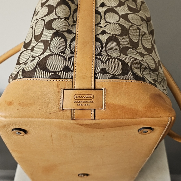 Coach Signature Boston Travel Bag - Picture 8 of 15